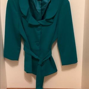 Darjoni ladies top/jacket. Size PM. 3-button front closure w/tie. Color Teal.